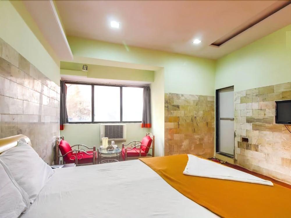 Hotel Evergreen Мумбаи Экстерьер фото