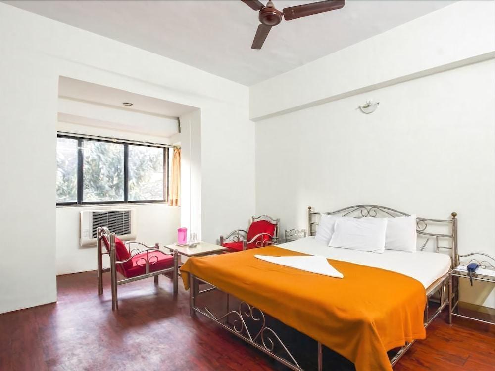 Hotel Evergreen Мумбаи Экстерьер фото