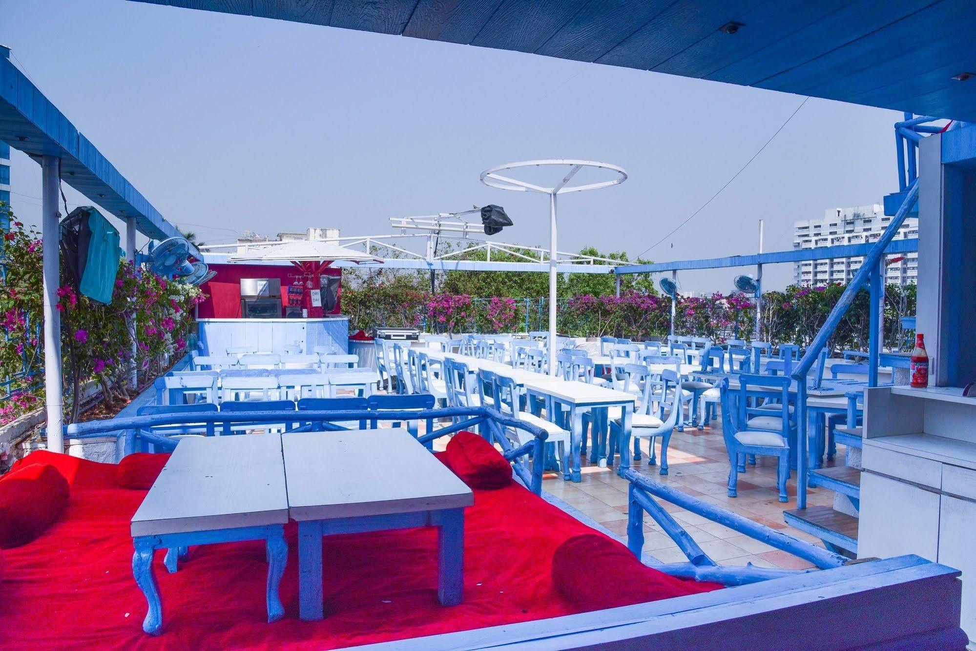 Hotel Evergreen Мумбаи Экстерьер фото